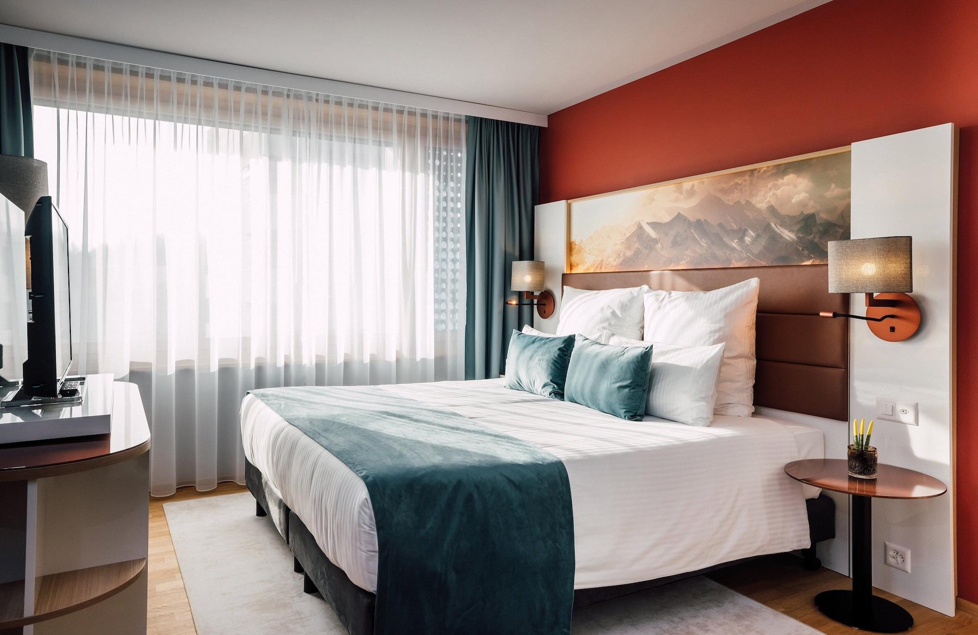 Leonardo Zurich Airport 4*